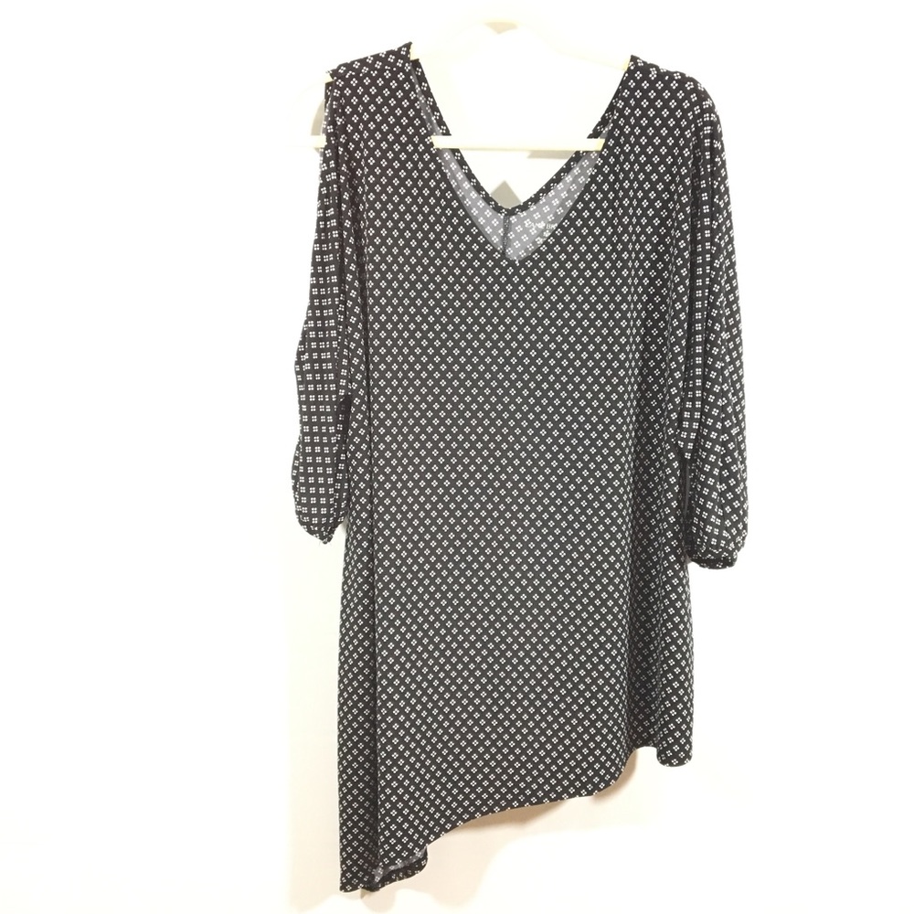 CJ Banks Asymmetrical Cold Shoulder V Neck Tunic